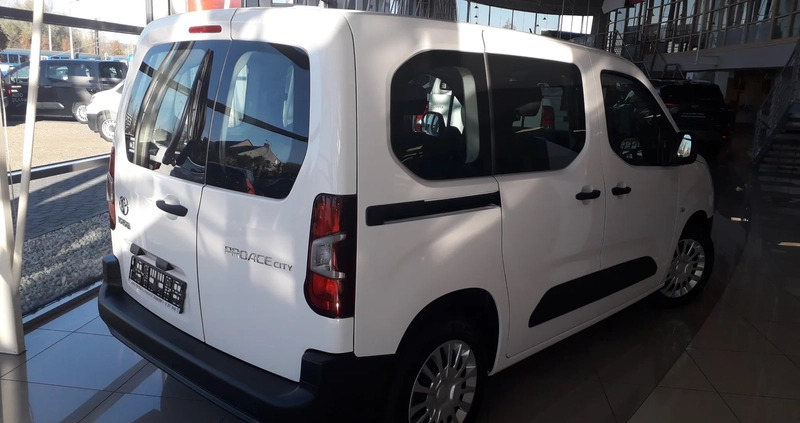 Toyota Proace City Verso cena 116300 przebieg: 3, rok produkcji 2023 z Brok małe 7